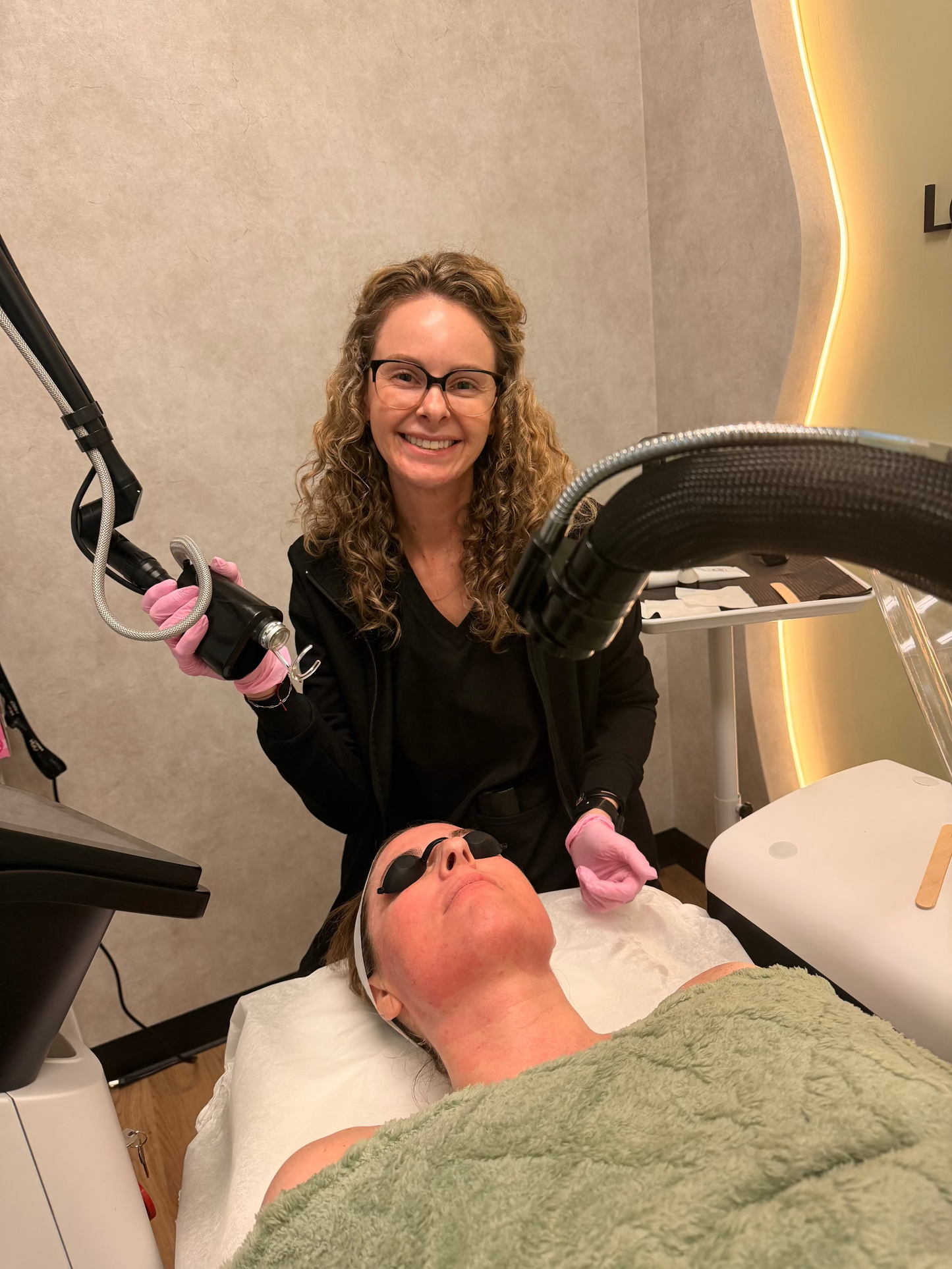 Pre-Paid CO₂ Laser Session - $1000 OFF