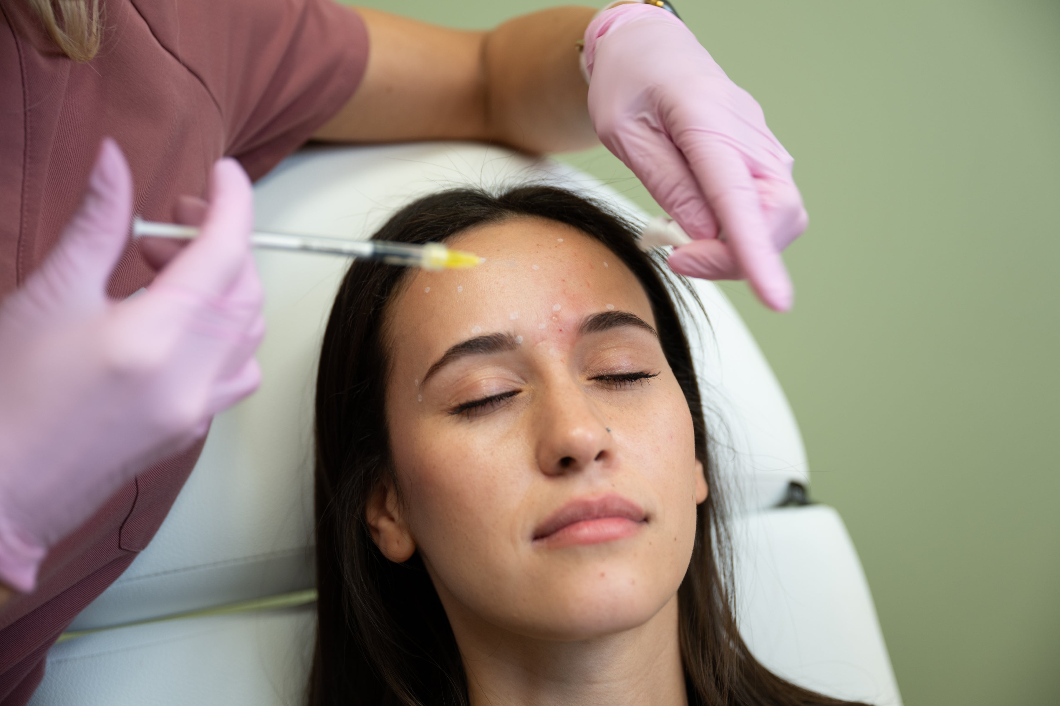 <h3><strong>Wrinkle</strong> Reduction Treatments</h3>